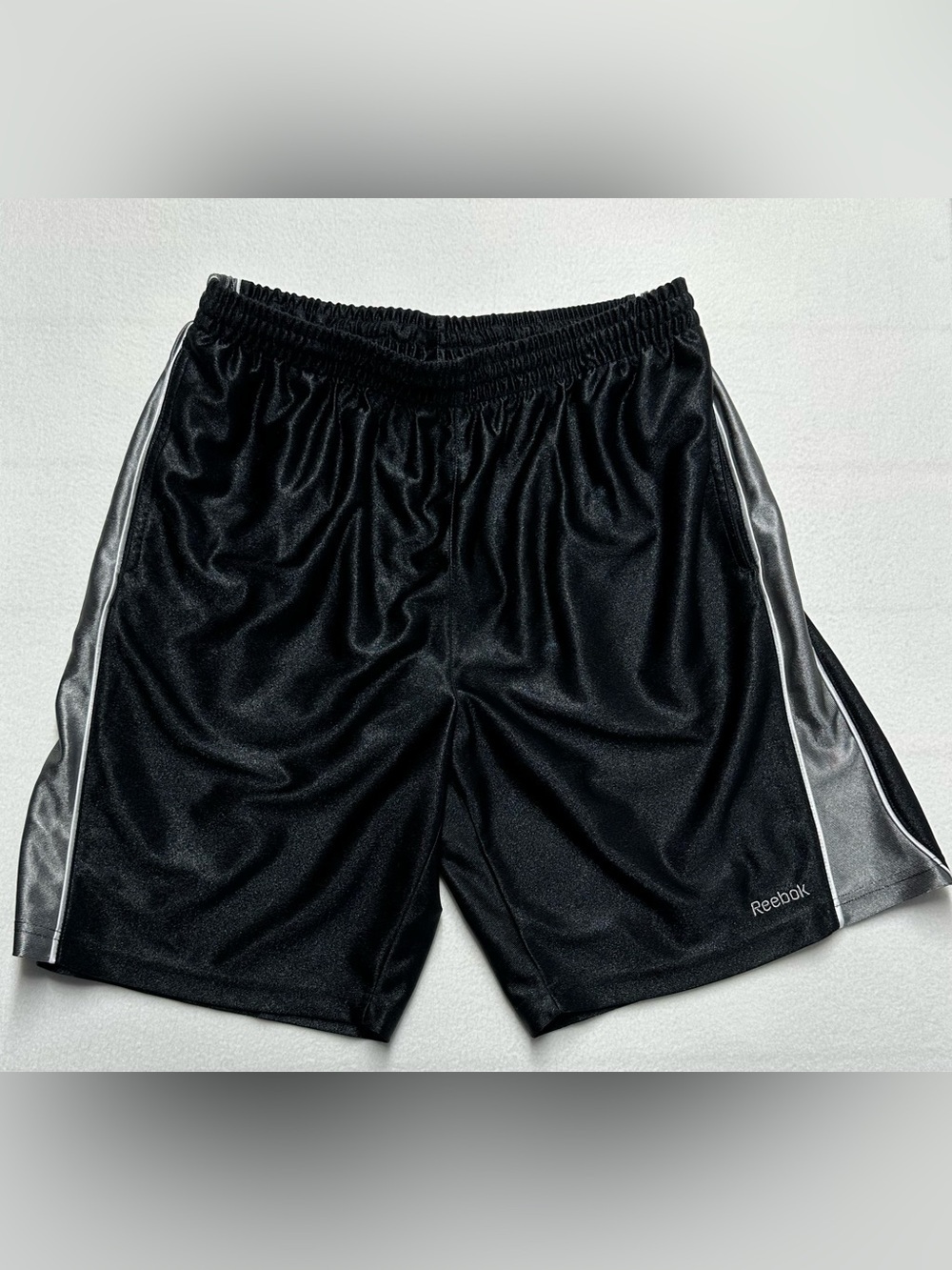 Reebok Black & Gray Heavyweight Athletic Shorts – Size Large – Like New